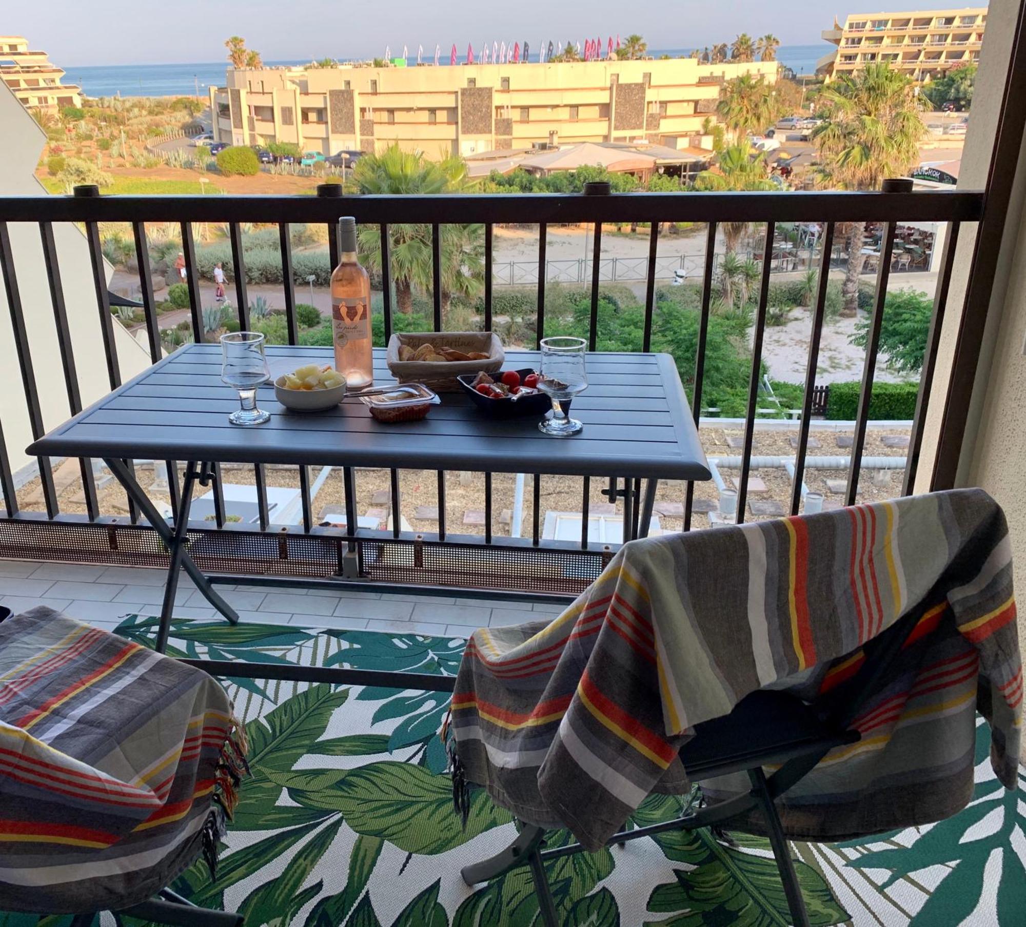 Bagatelle Naturiste Heliopolis Clim Ascenseur Vue Mer Parking Prive アグド エクステリア 写真